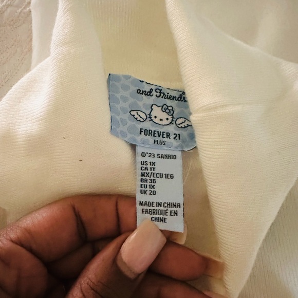 🔐Hello Kitty sweater🔐 - Picture 3 of 4